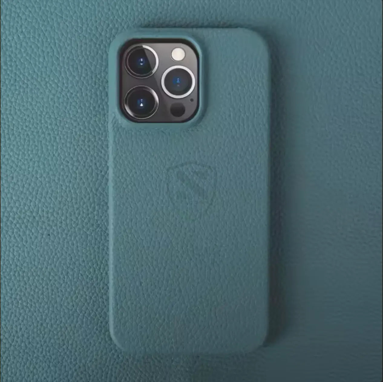 Capa SScuderia Eleganza – iPhone Série 16