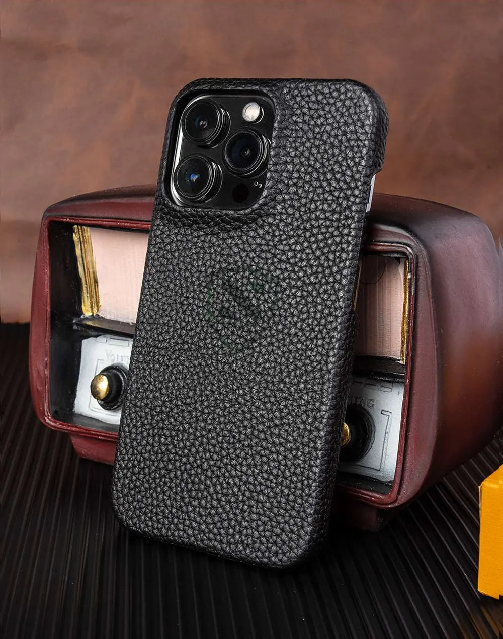 Capa SScuderia Eleganza – iPhone Série 16